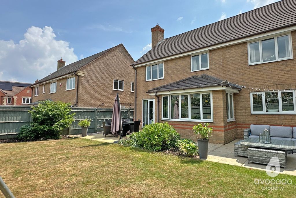 Additional image 3 of 5 bed detached house for saleOxlip Leyes, Bure Park, Bicester OX26