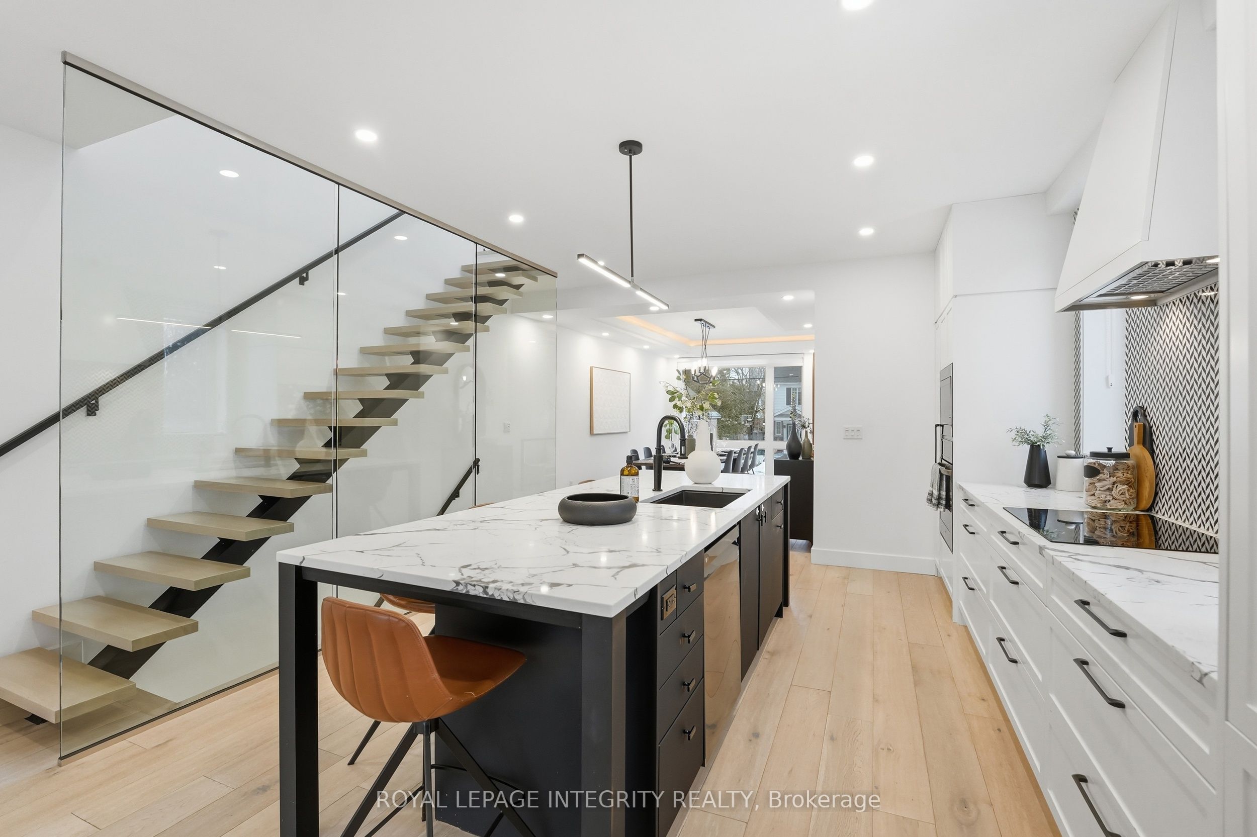 Additional image 5 of 221 Wesley Avenue, Ottawa, ON, K1Z 7A2