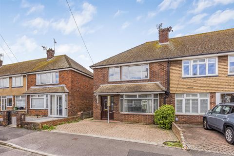 Lower Drayton Lane, Drayton, Portsmouth PO6