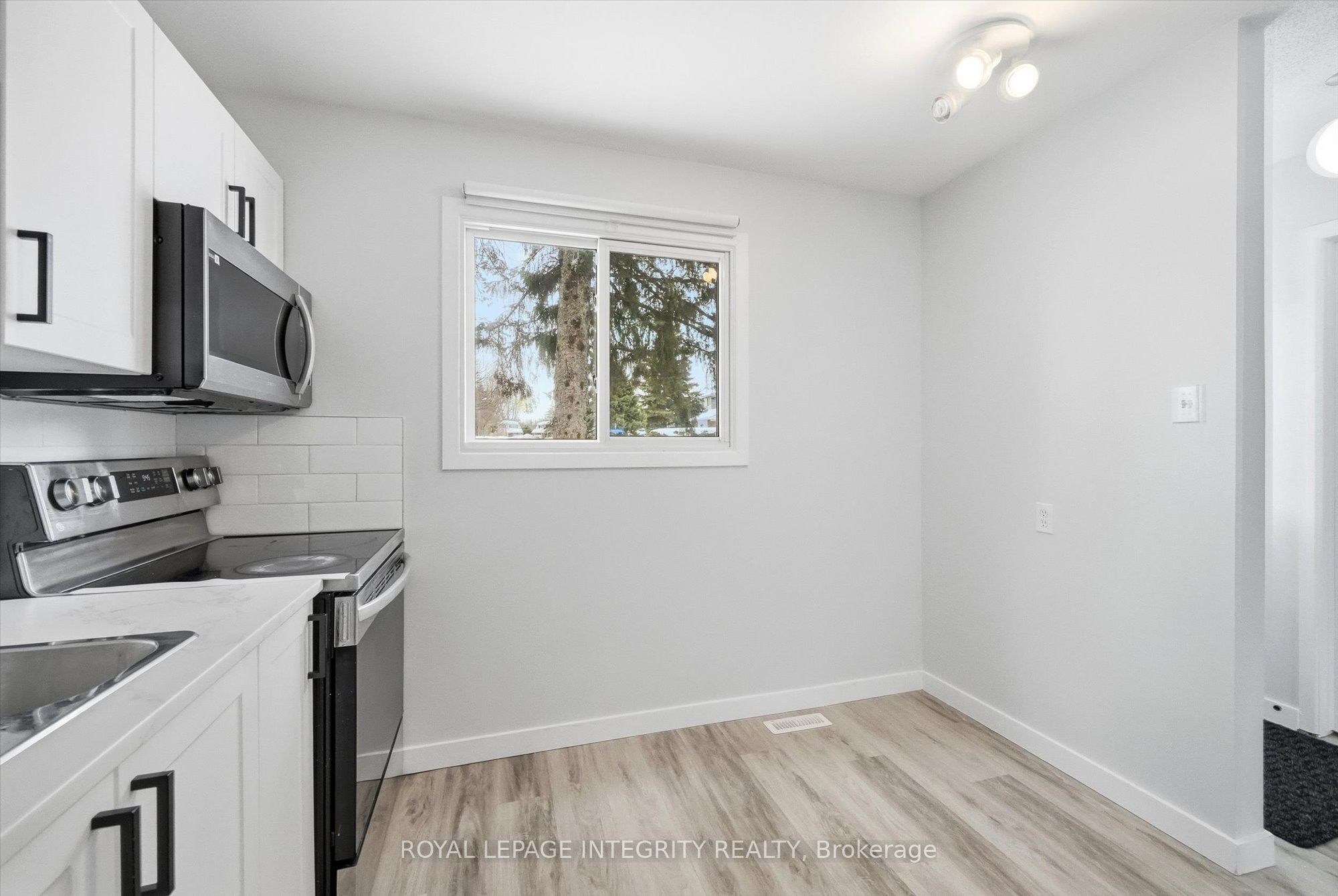 Additional image 6 of 228 Millroad Way, Ottawa, ON, K1E 2C9