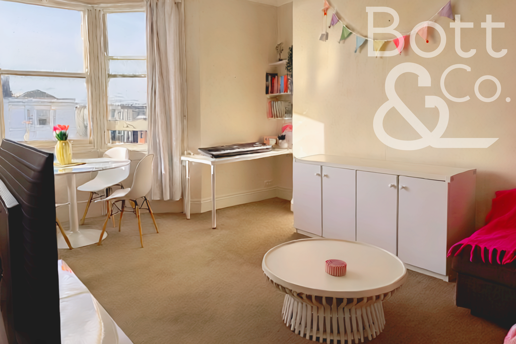 1 bed flat for saleNew Steine, Brighton BN2 photo 2