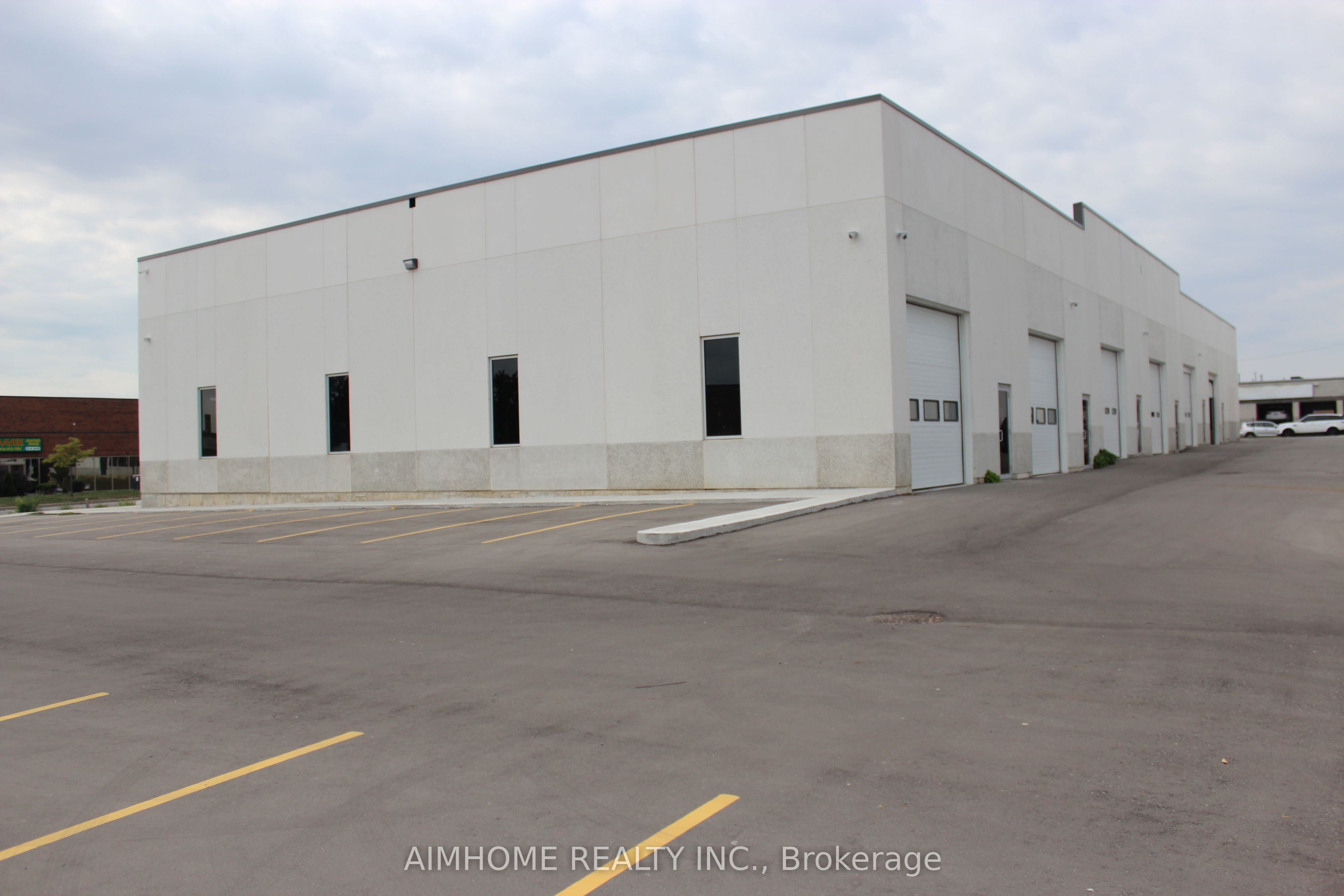 Additional image 5 of 3 & 4-95 State Crown Boulevard, Toronto, ON, M1V 0A2