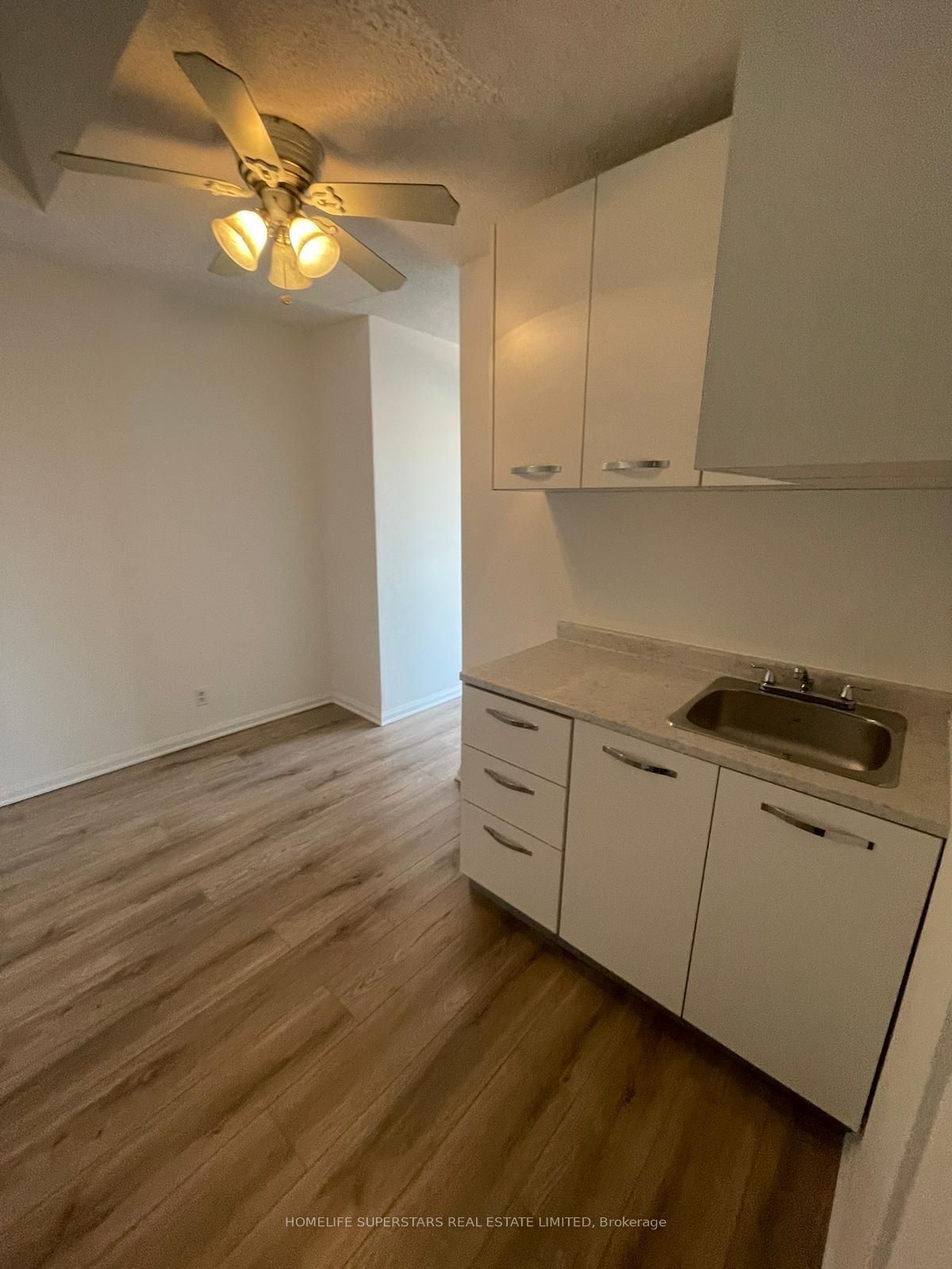 Additional image 4 of 679 Danforth Avenue, Toronto, ON, M4J 1L2