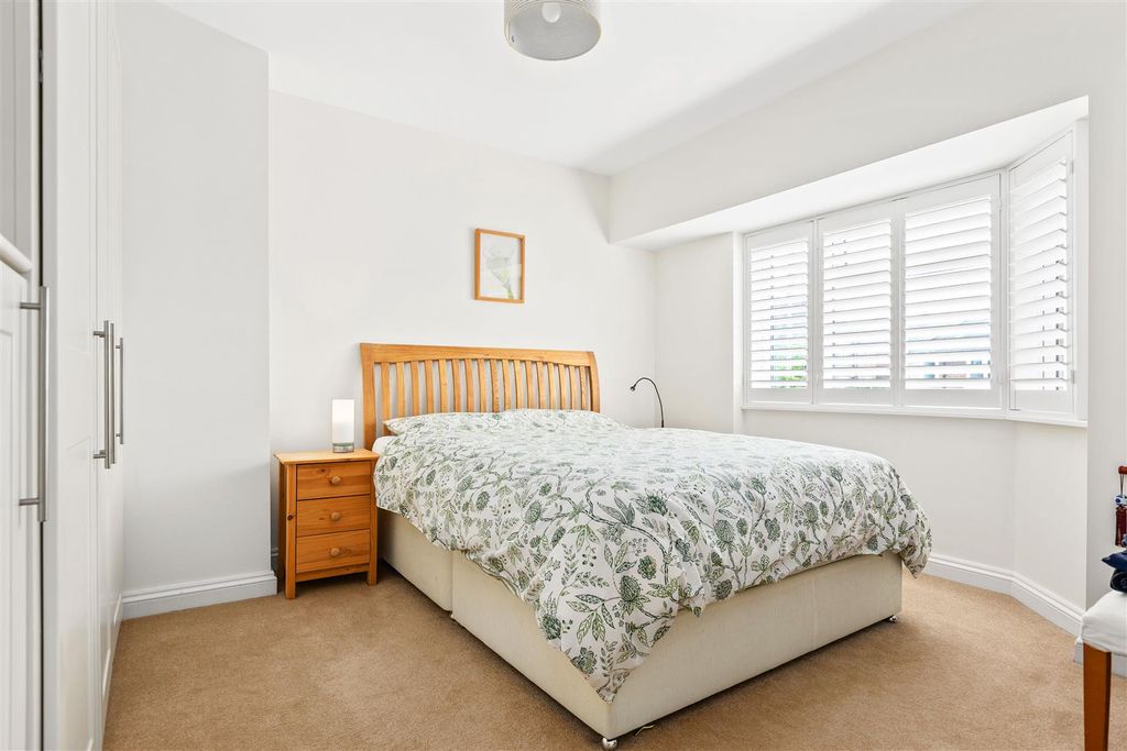 Additional image 13 of 3 bed semi-detached house for saleGrosvenor Road West, Baldock SG7