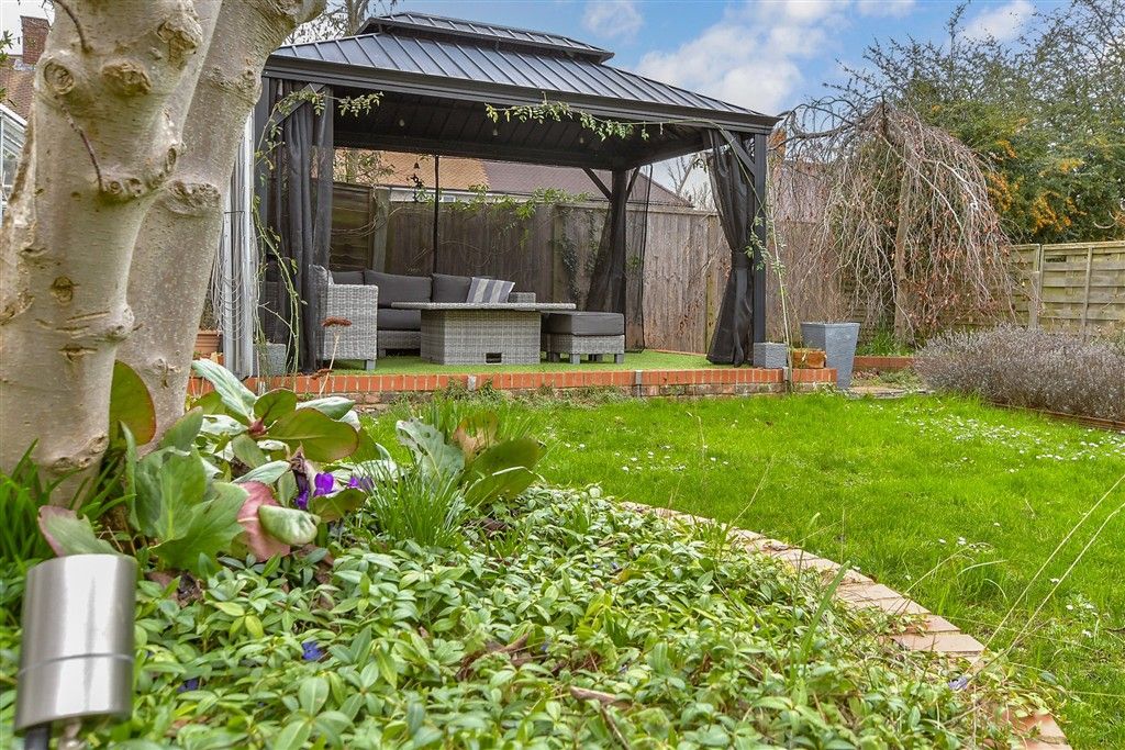 Additional image 16 of 4 bed semi-detached house for saleRoding View, Buckhurst Hill, Essex IG9