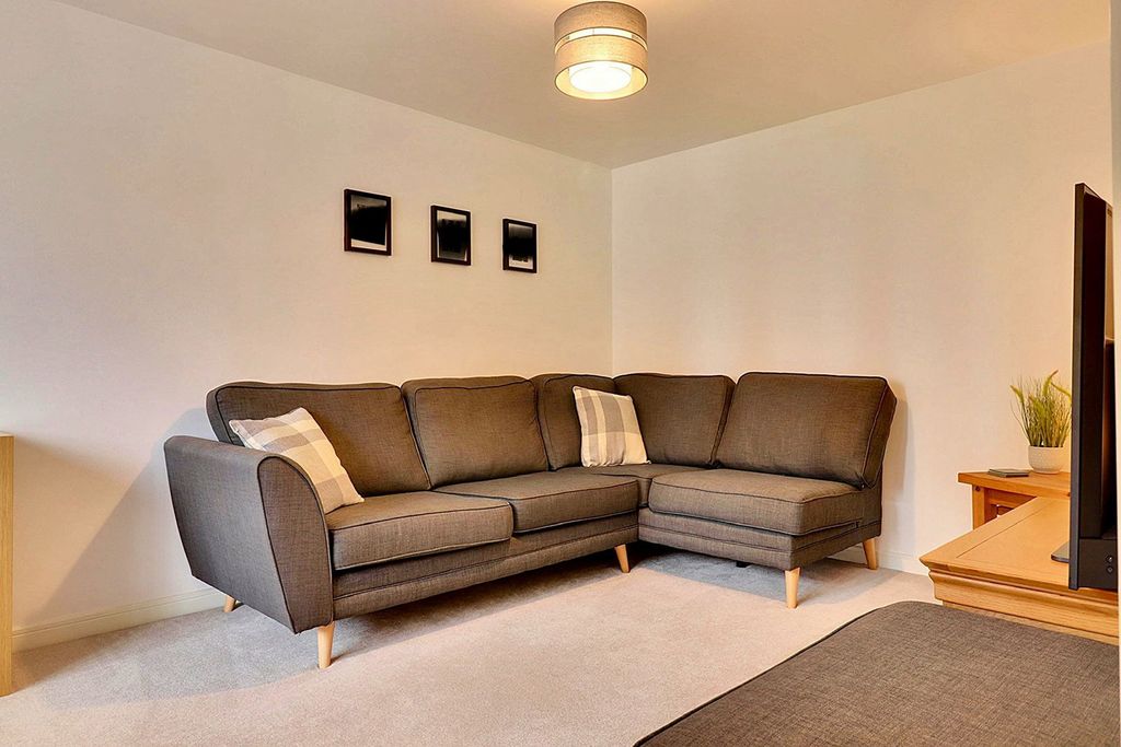 Additional image 4 of 4 bed detached house for saleGeorge Crescent, St. Edeyrns Village, Old St. Mellons, Cardiff CF3