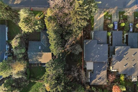 Additional image 8 of 10211 Resthaven Drive, Sidney, BC, V8L 3H2