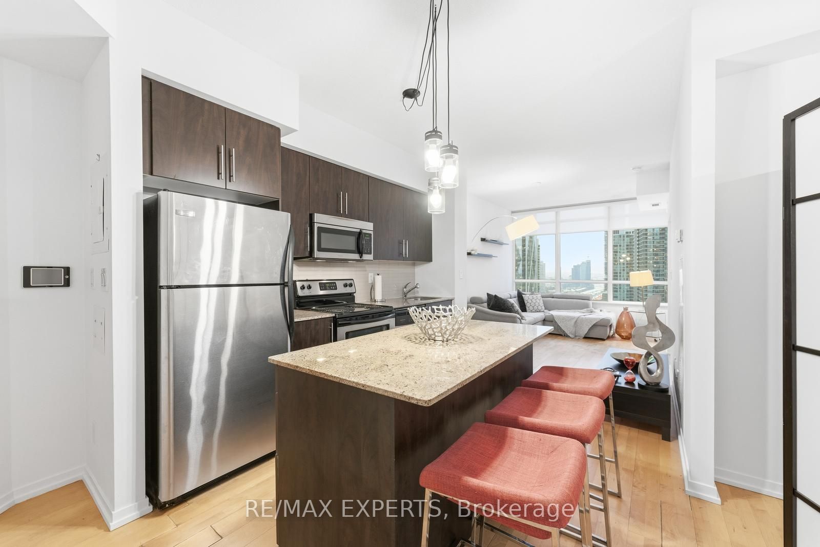 Additional image 5 of 2405-55 Bremner Boulevard, Toronto, ON, M5J 0A6