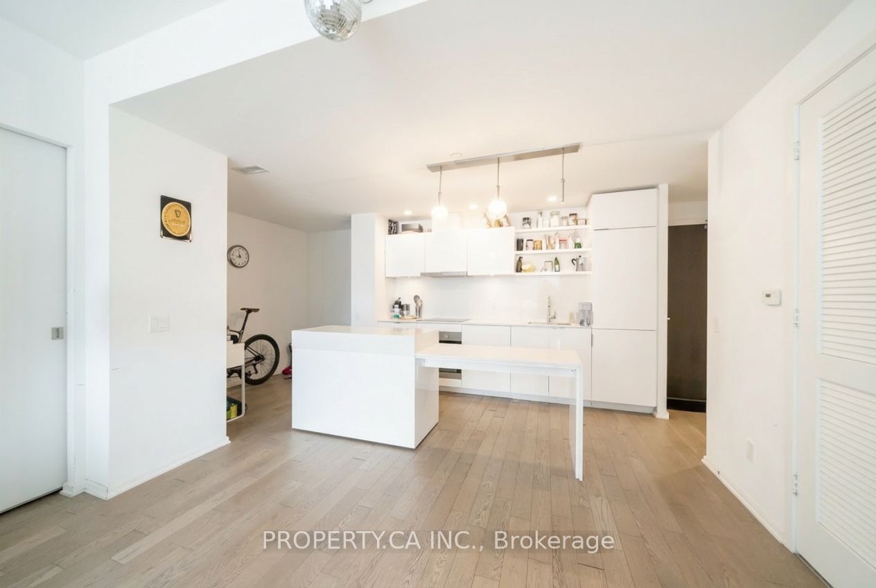Additional image 6 of 422-12 Bonnycastle Street, Toronto, ON, M5A 0C8