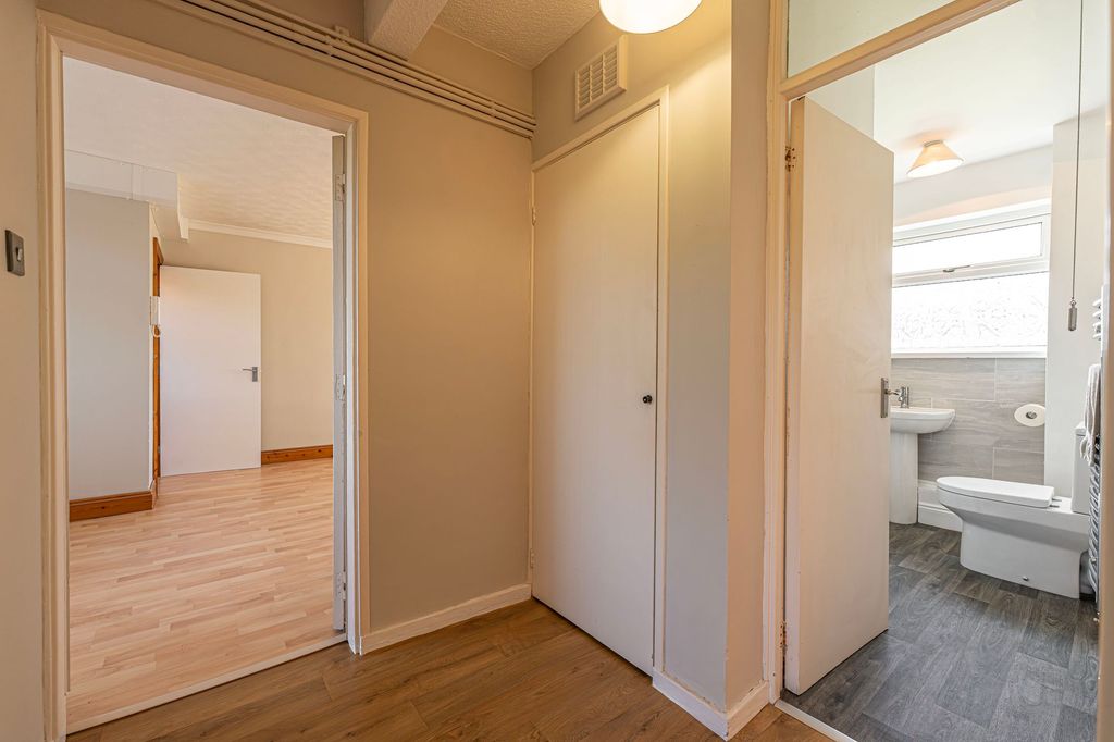 Additional image 10 of 2 bed flat for saleBeaufort Road, Newport NP19
