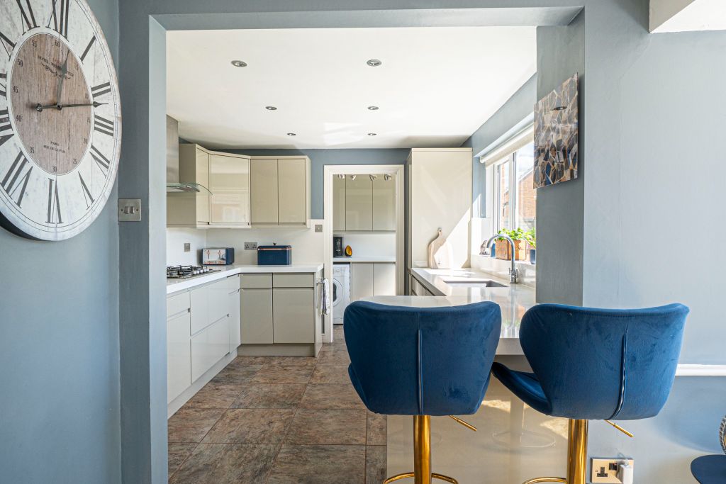 Additional image 8 of 4 bed detached house for saleJutland Crescent, Andover SP10