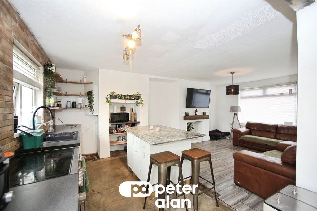 Additional image 4 of 3 bed semi-detached house for saleThe Drive, Bargoed CF81