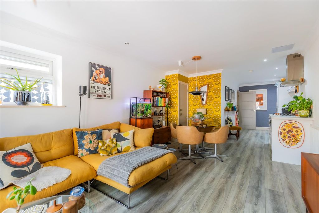 Additional image 18 of 2 bed flat for saleAlbany Road, Roath, Cardiff CF24