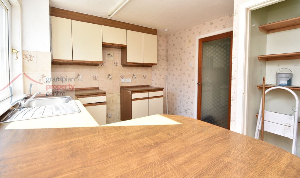 Additional image 6 of 2 bed flat for saleNorth Port, Elgin IV30