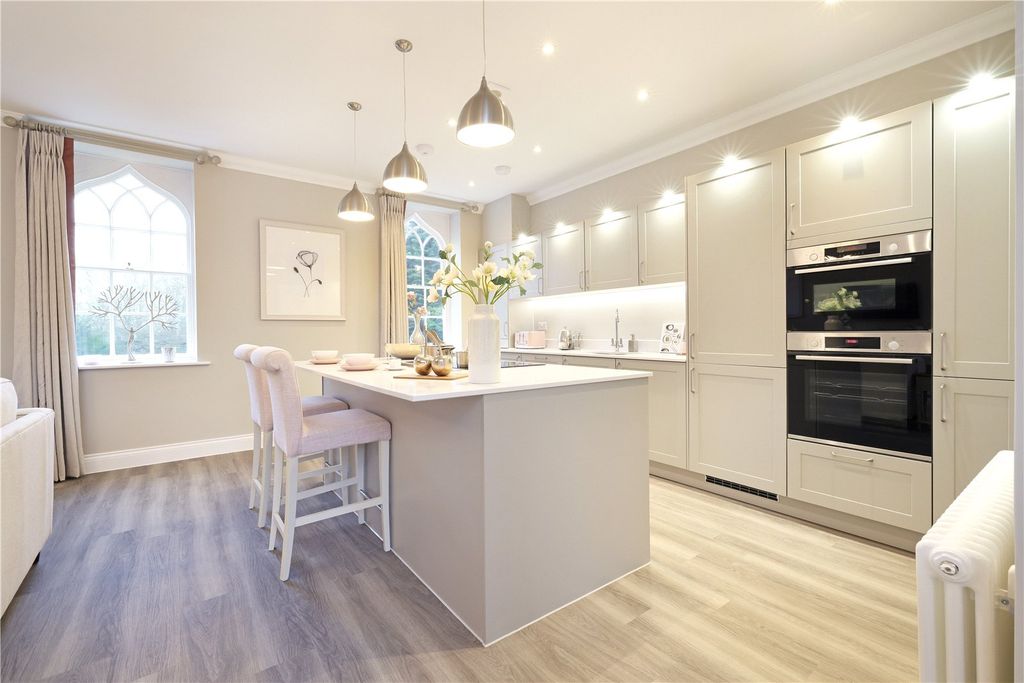 Additional image 2 of 2 bed flat for saleBinfield House, Terrace Road North, Bracknell, Berkshire RG42