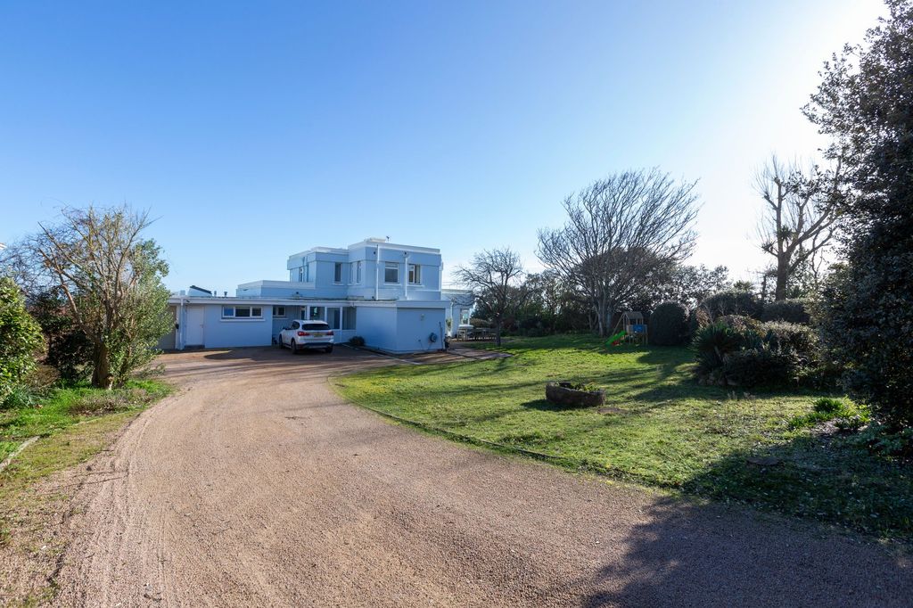 Additional image 5 of 5 bed detached house for saleLa Mielle Du Parcq, Grouville JE3