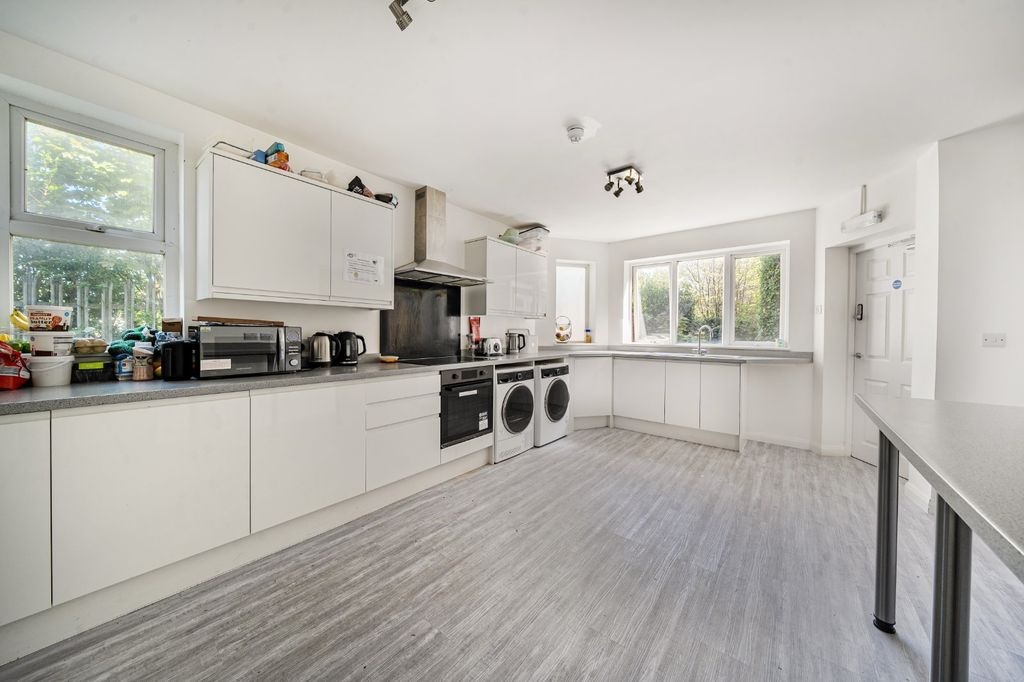 Additional image 7 of 36 bed detached house for saleMillway Road, Andover, Hampshire SP10