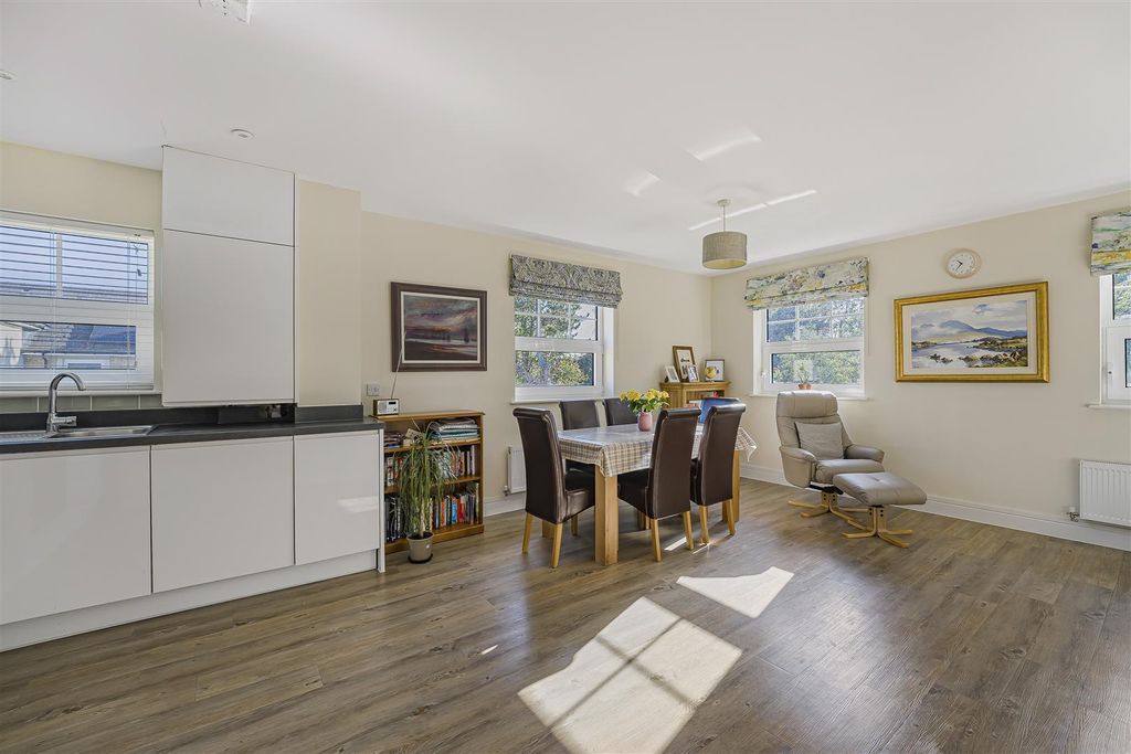 Additional image 4 of 2 bed flat for saleWeir Road, Bexley DA5