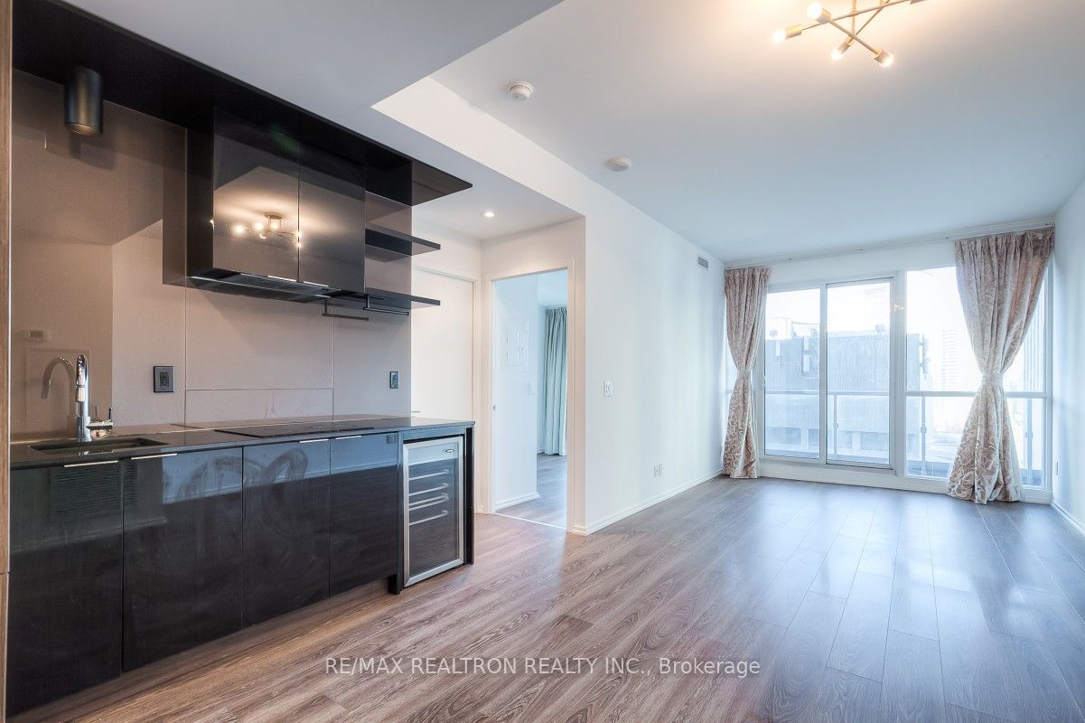 Additional image 3 of 1416-70 Temperance Street, Toronto, ON, M5H 4E8