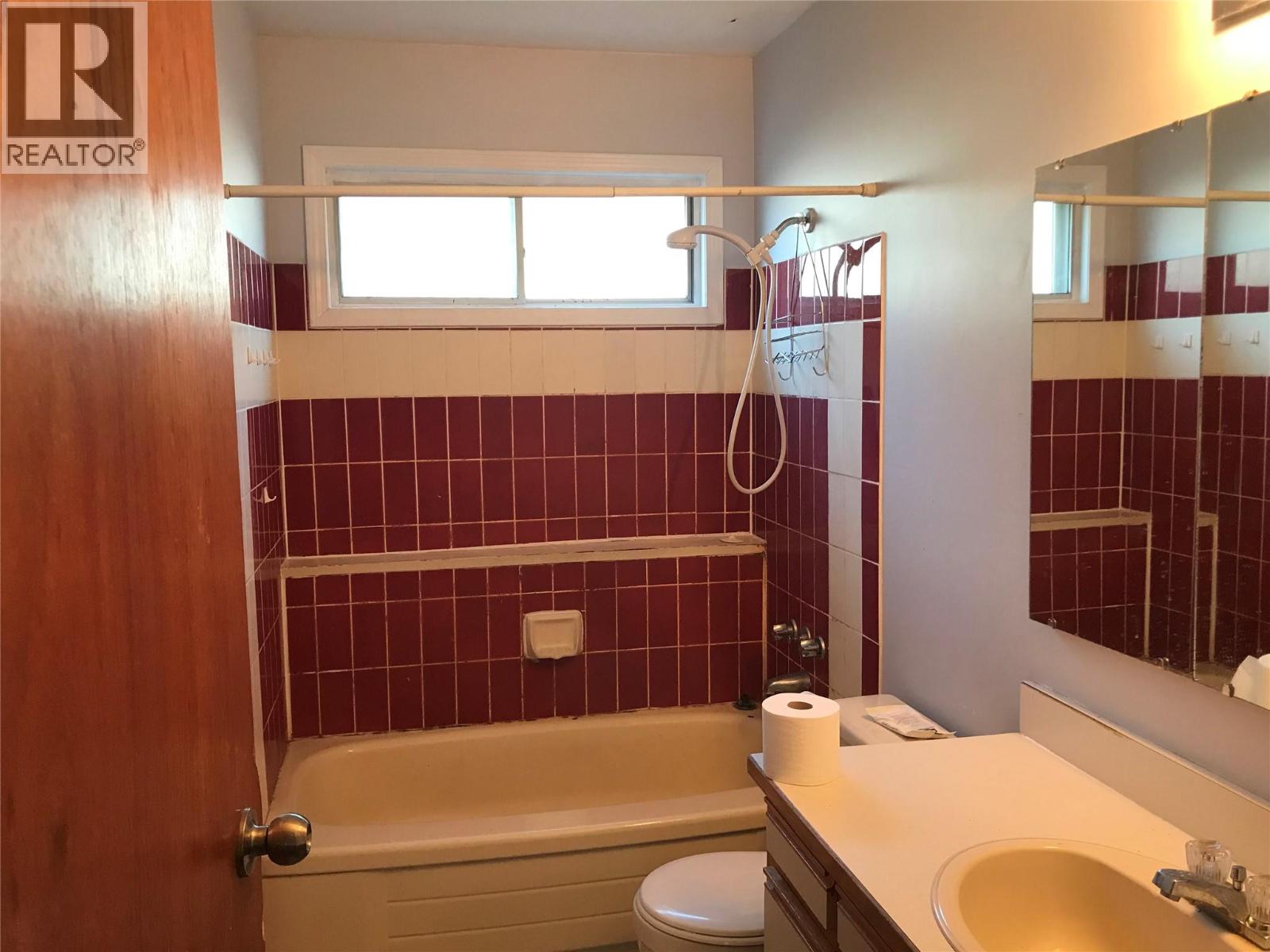 Additional image 5 of 2112 Ethel Street, Kelowna, BC, V1Y2Z8