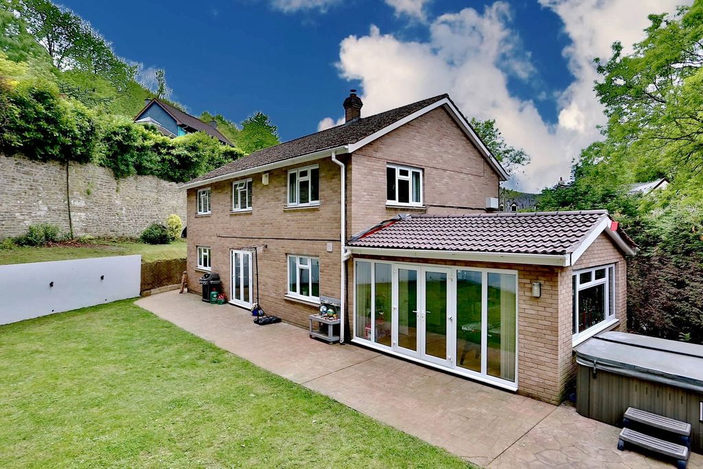 Additional image 27 of 6 bed detached house for saleKiln Lodge, Blaenavon Road, Govilon, Abergavenny, Monmouthshire NP7