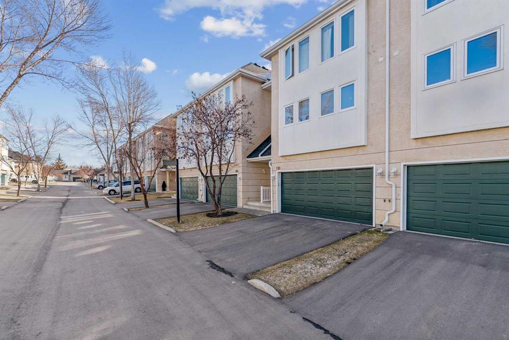 Additional image 3 of 110 Candle Terrace SW, Calgary, AB, T2W 6G7