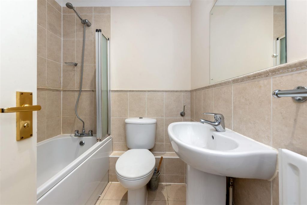Additional image 10 of 2 bed flat for saleImber House, Millway Road, Andover, Hampshire SP10