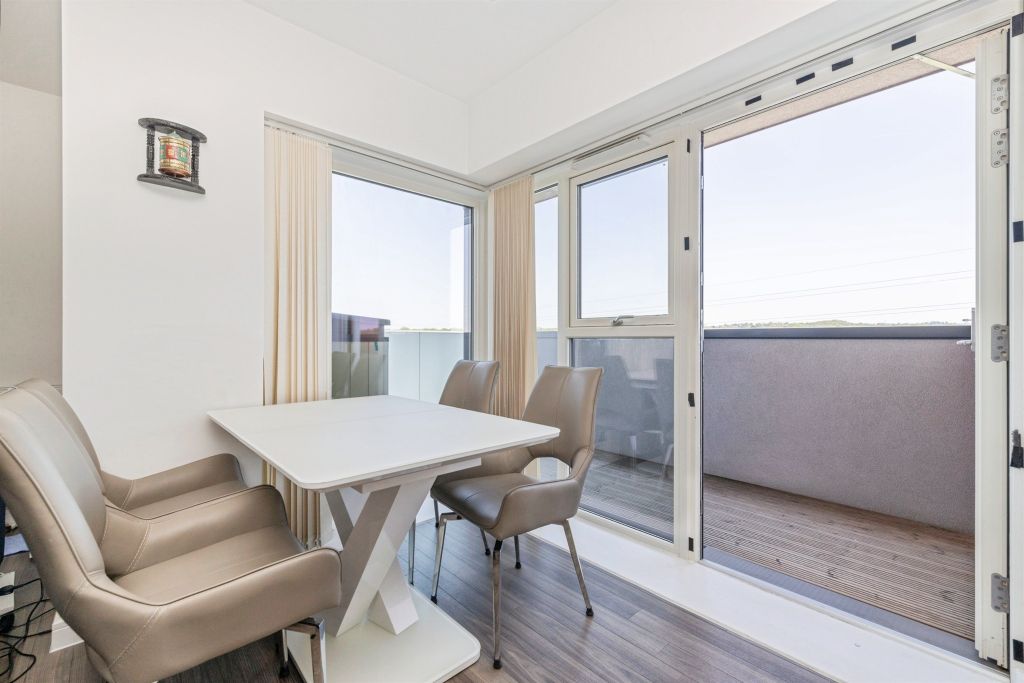 Additional image 13 of 2 bed flat for saleFairfield Avenue, Watford WD19
