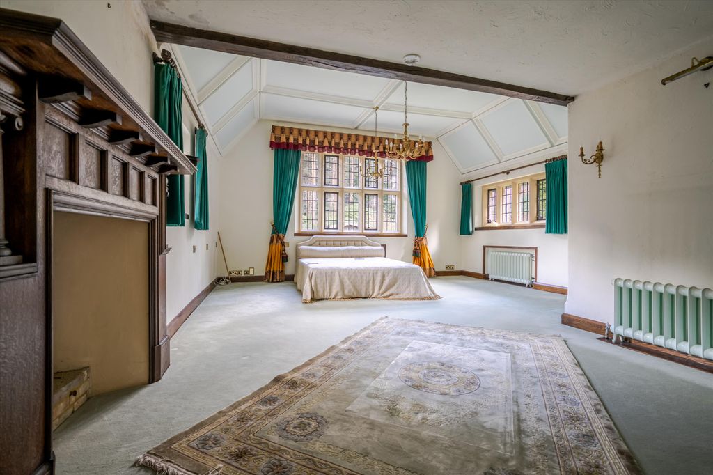 Additional image 9 of 7 bed detached house for saleChertsey Road, Windlesham, Surrey GU20