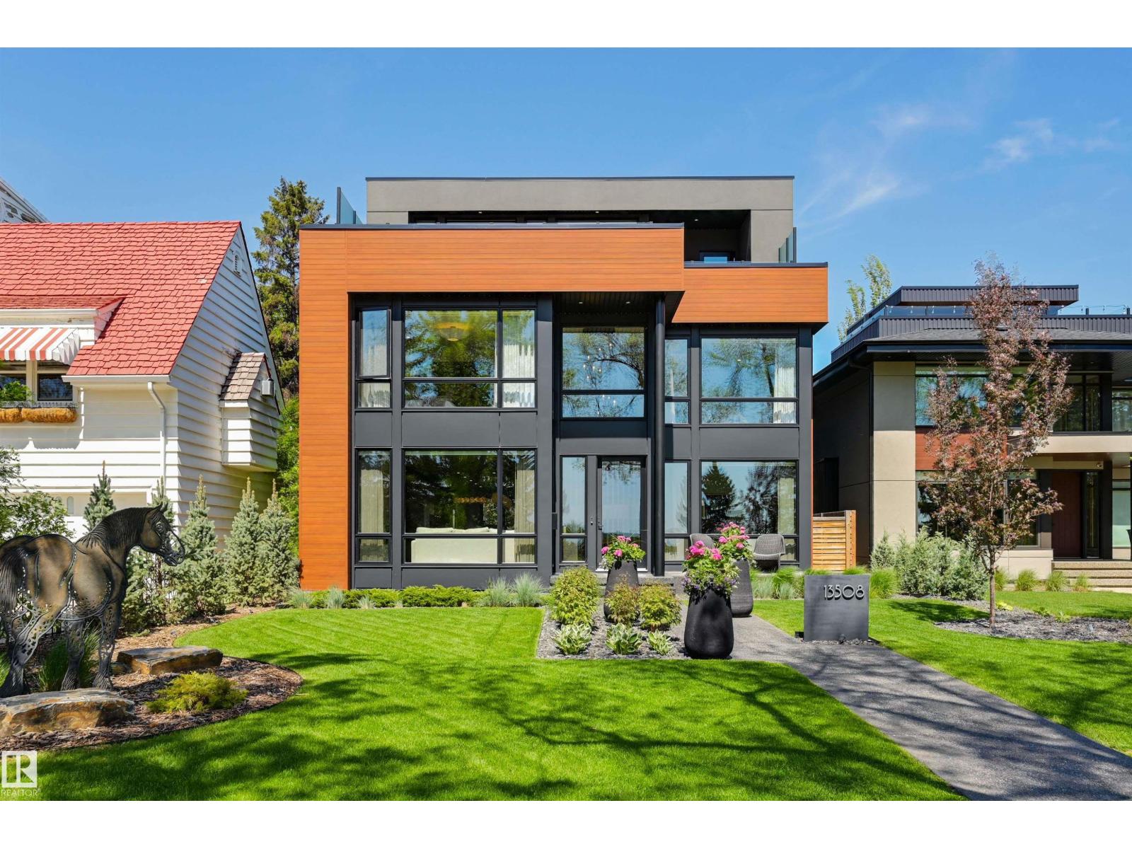 Additional image 2 of 13508 Ravine Drive NW, Edmonton, AB, T5N3L8
