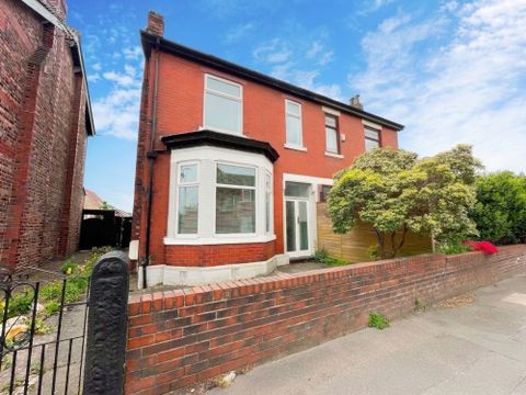 Barton Lane, Eccles M30