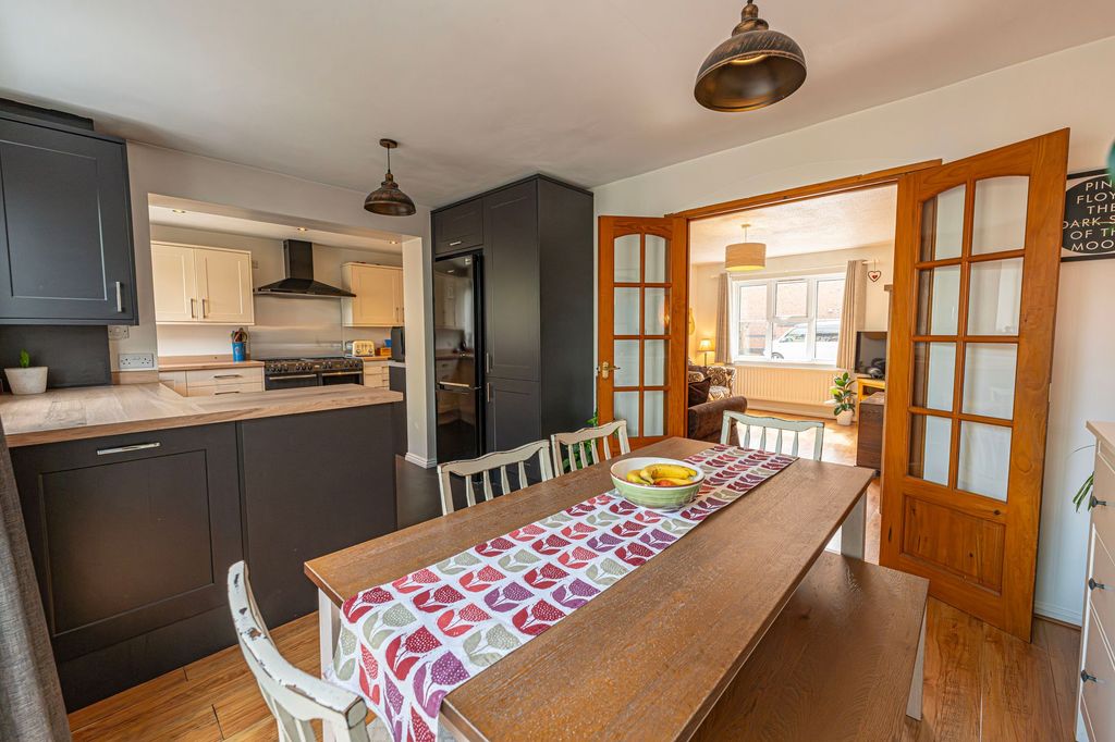 Additional image 11 of 3 bed semi-detached house for saleSt. Josephs Close, Undy NP26