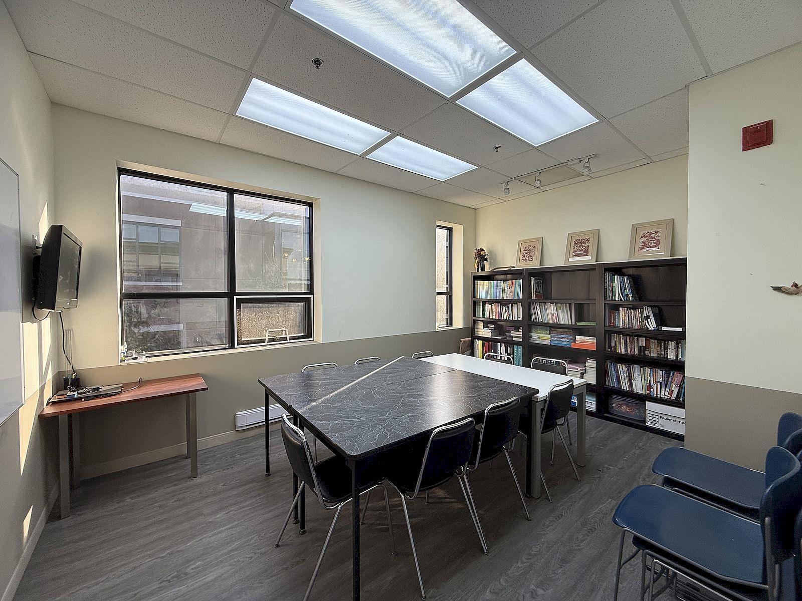 Additional image 5 of 301-15292 Croydon Drive, Surrey, BC, V3Z0Z5