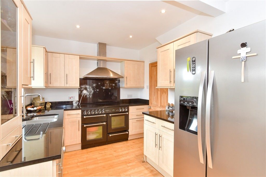 Additional image 4 of 4 bed semi-detached house for saleRoding View, Buckhurst Hill, Essex IG9