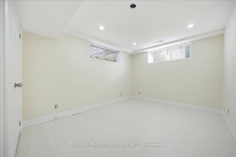 Additional image 7 of D-9611 Keele Street, Vaughan, ON, L6A 1M1