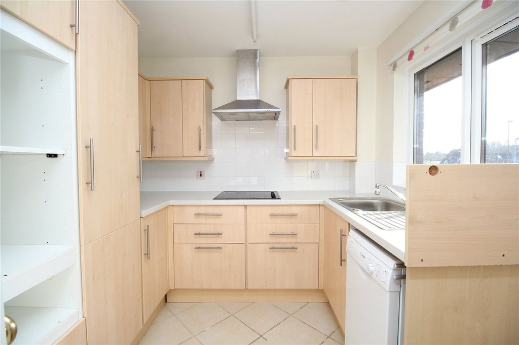 Additional image 2 of 2 bed flat for saleAdams Way, Alton, Hampshire GU34