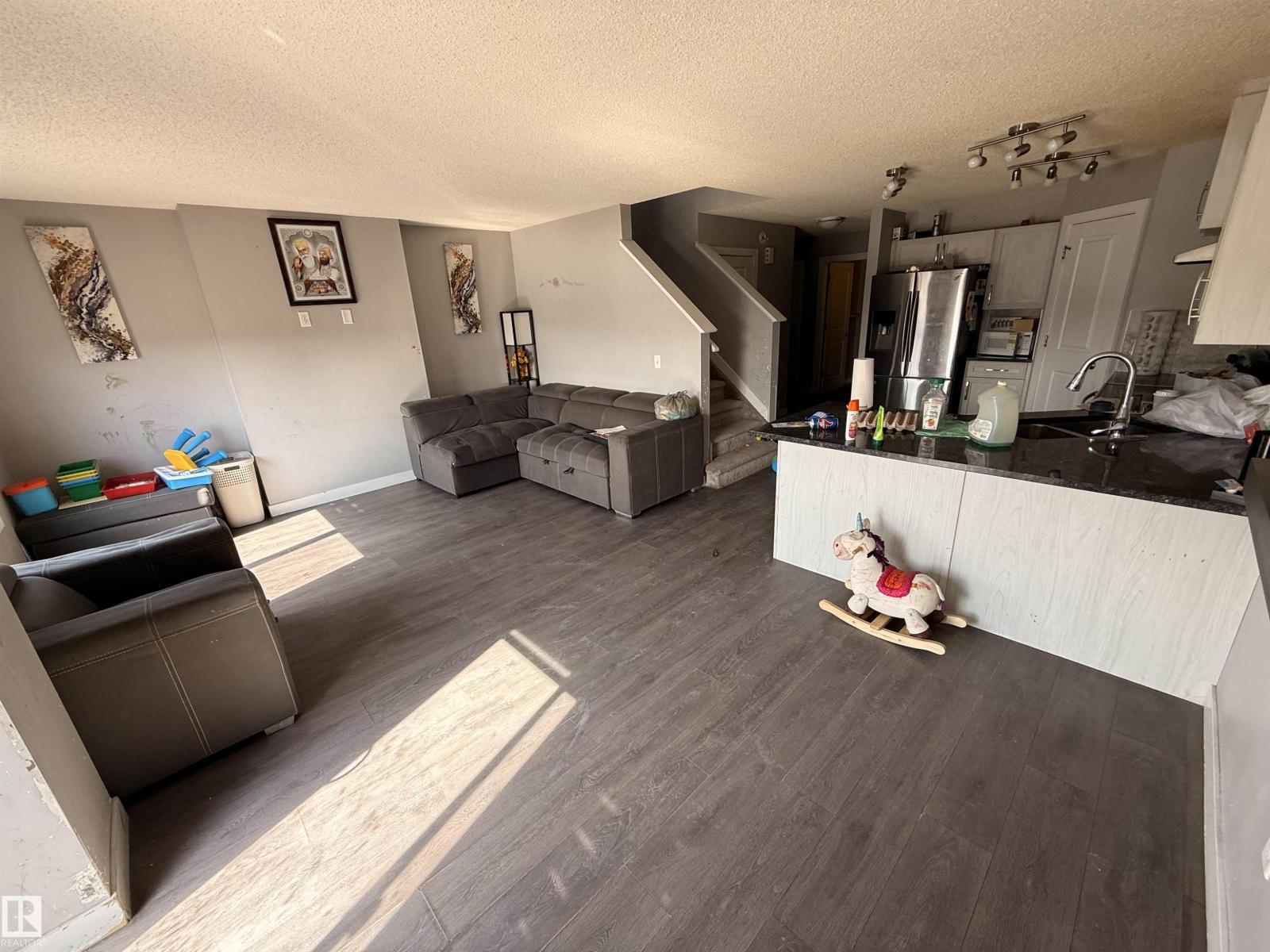 Additional image 6 of 3317 11 Avenue NW, Edmonton, AB, T6T2C5
