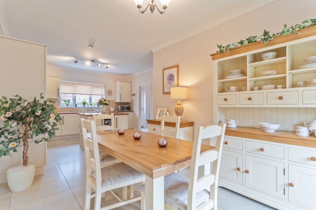 Additional image 8 of 4 bed detached house for saleBridling Crescent, Newport NP19