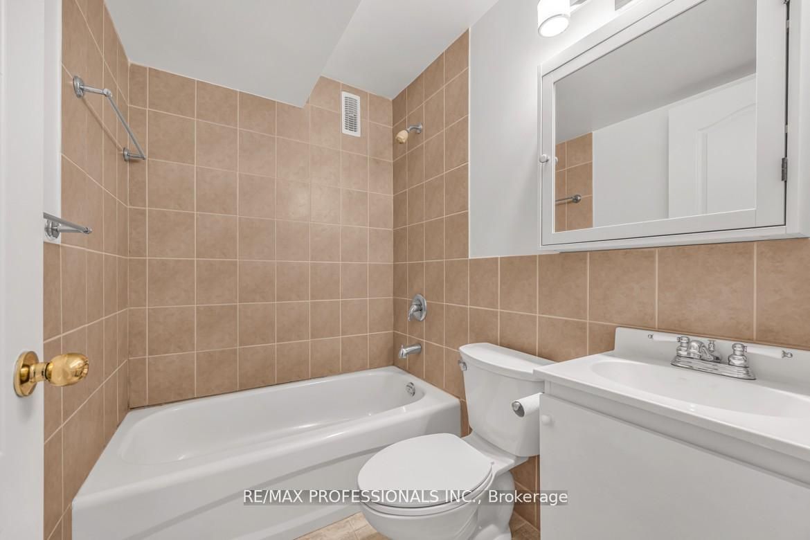 Additional image 6 of LOWER-213 Major Street, Toronto, ON, M5S 2L4