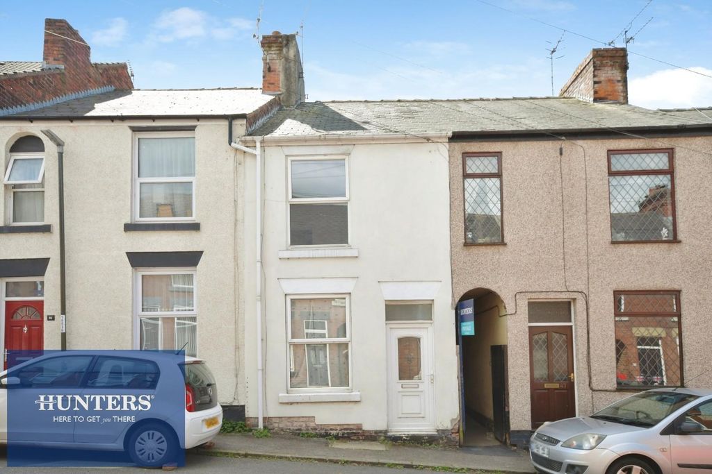 2 bed terraced house for saleValley Road, Spital, Chesterfield S41