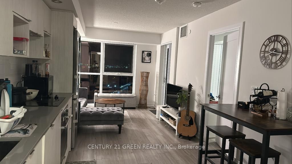 Additional image 3 of 1501-225 Village Green Square, Toronto, ON, M1S 0N4
