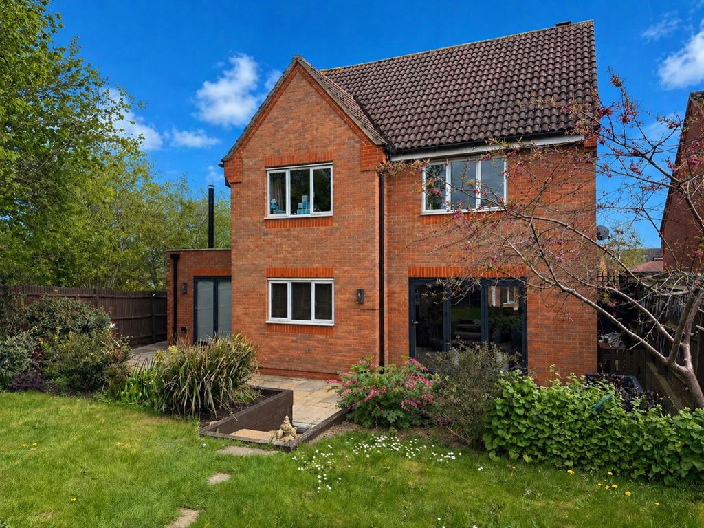 4 bed detached house for saleFoxglove Close, Buckingham MK18