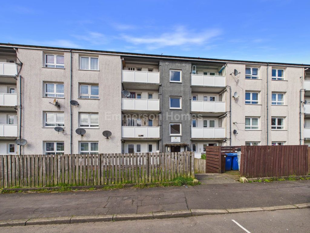 3 bed flat for saleMaple Drive, Johnstone PA5