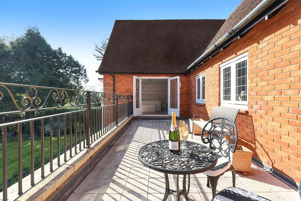 Additional image 15 of 5 bed detached house for saleRykens Lane, Betchworth, Surrey RH3