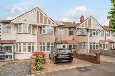 Haslemere Avenue, Merton Abbey Mills, Mitcham CR4