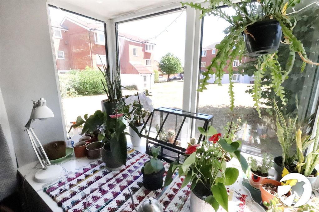 Additional image 5 of 2 bed flat for saleHeathdene Drive, Belvedere DA17