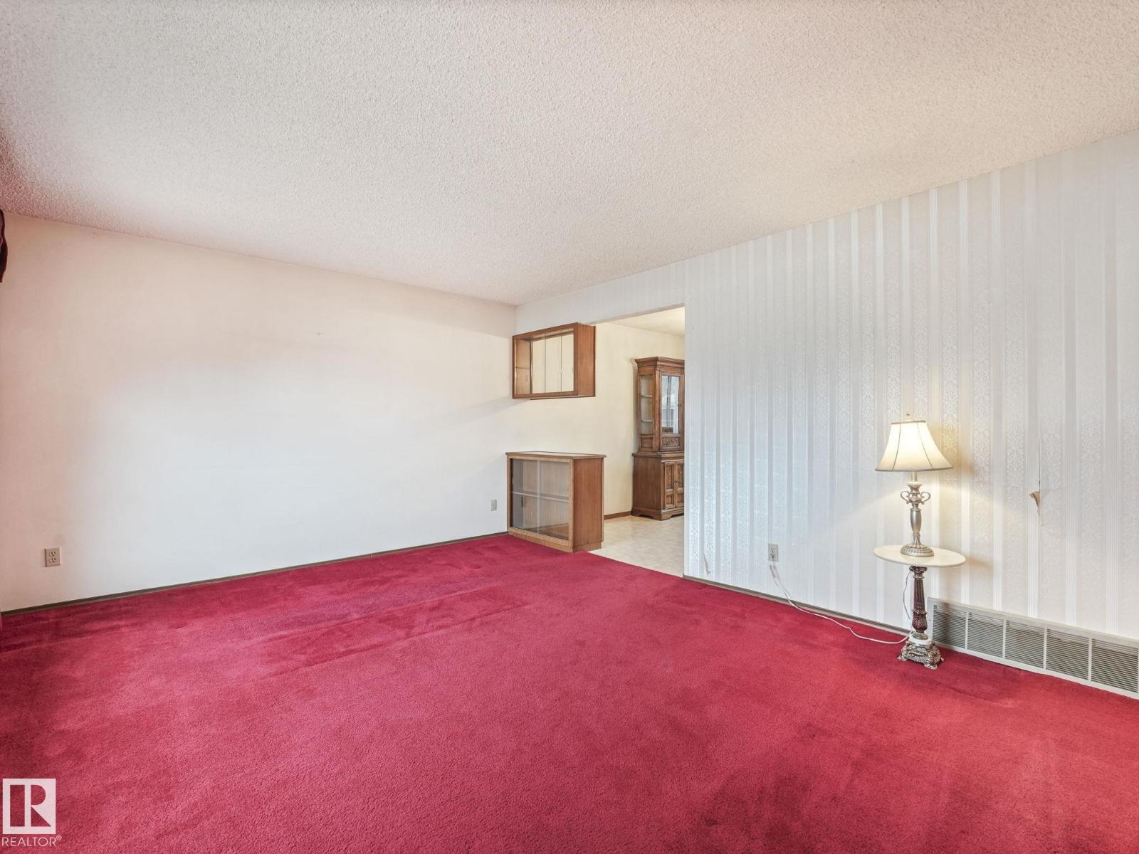 Additional image 4 of 5904 84 Avenue NW, Edmonton, AB, T6B0H4