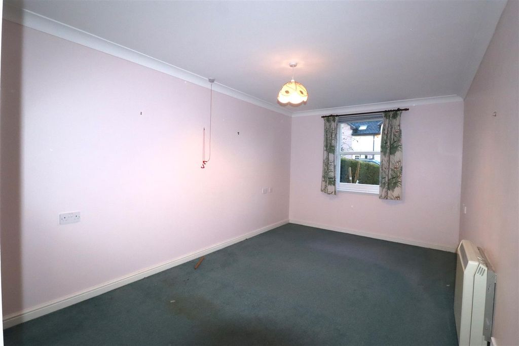 Additional image 10 of 2 bed flat for sale8 Royal Ness Court, Ness Walk, Inverness IV3
