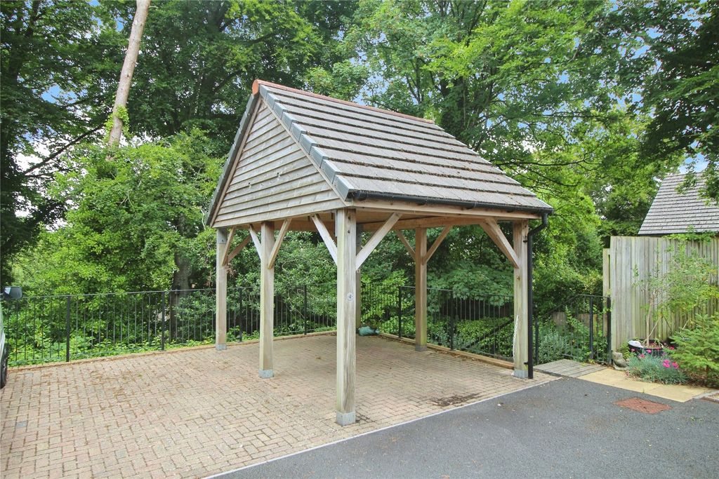 Additional image 9 of 2 bed flat for saleBelvoir Road, Bideford, Devon EX39