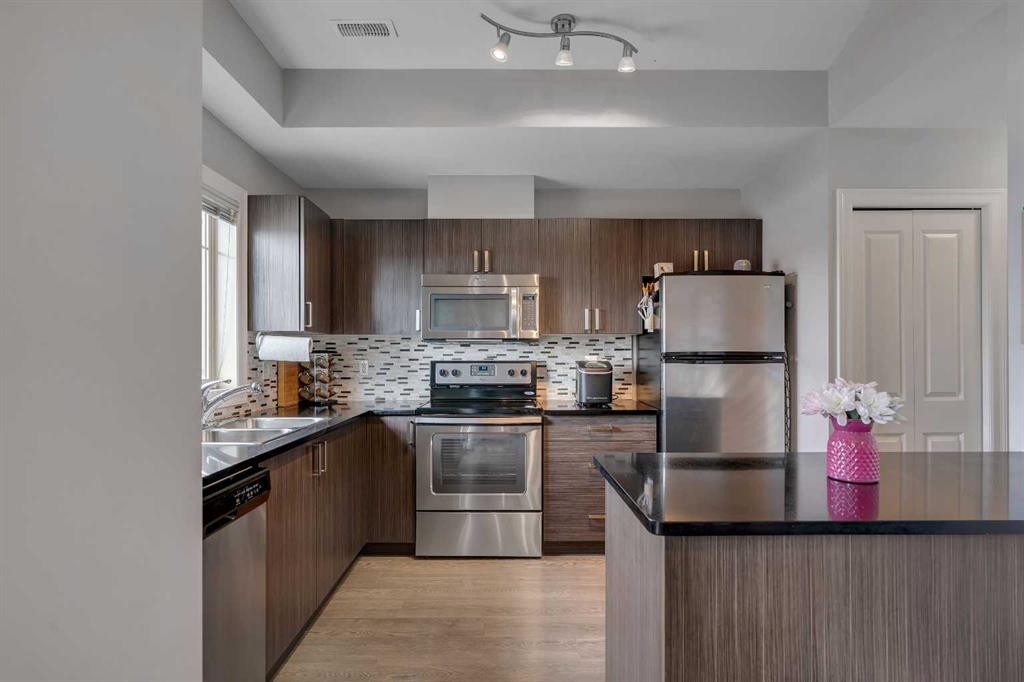 Additional image 2 of 414-121 Copperpond Common SE, Calgary, AB, T2Z 5B6